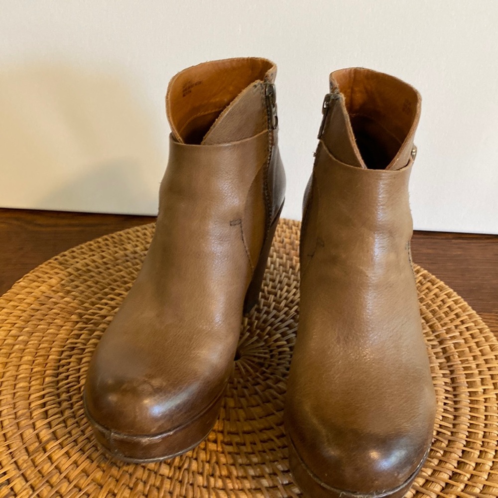 KORK-EASE PLATFORM BOOTIES
